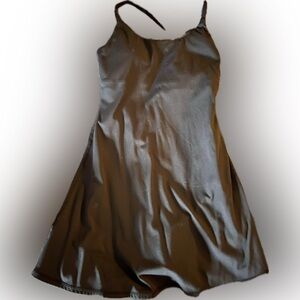 women’s extra small Halara dress with built-in shorts